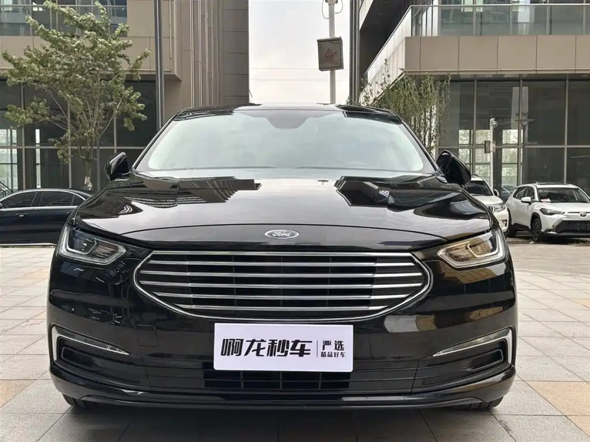 FORD TAURUS