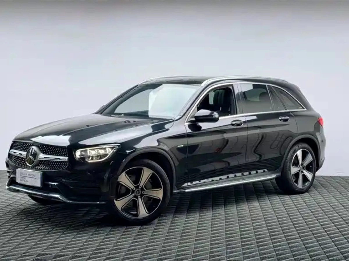MERCEDES BENZ GLC