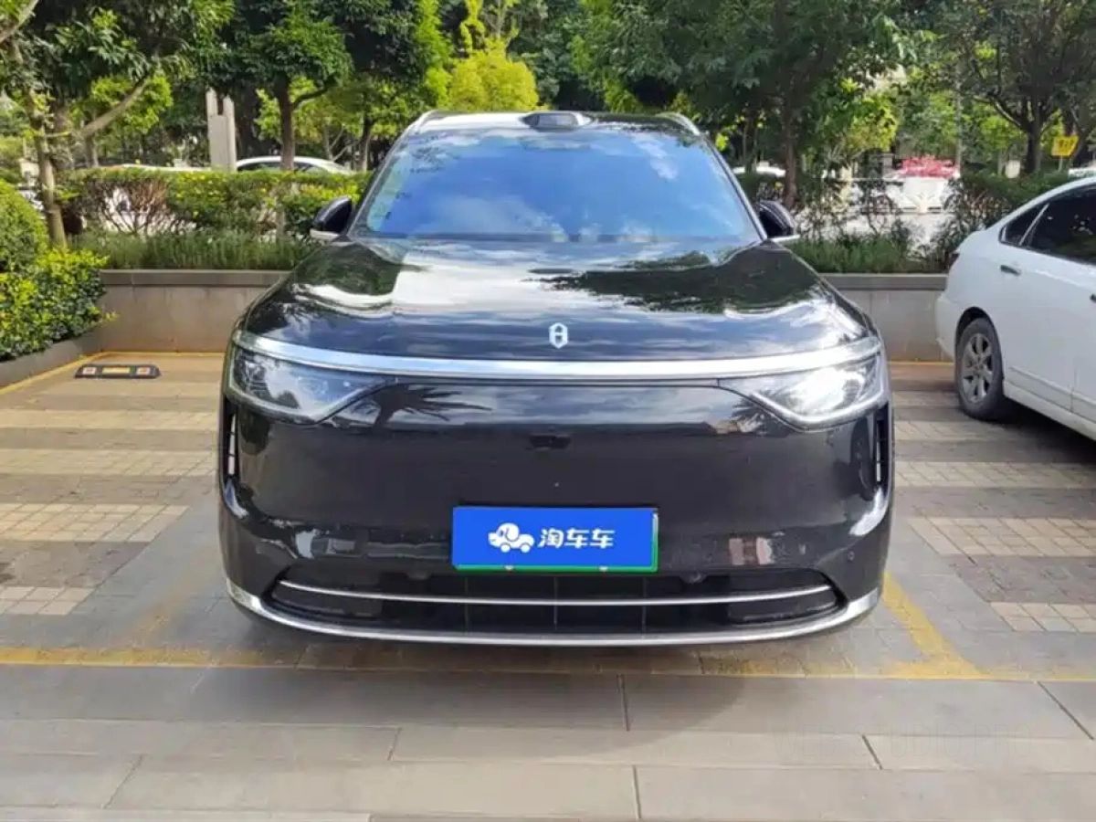 HUAWEI HARMON AITO M8