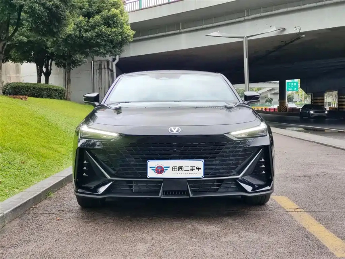 CHANGAN UNI-V