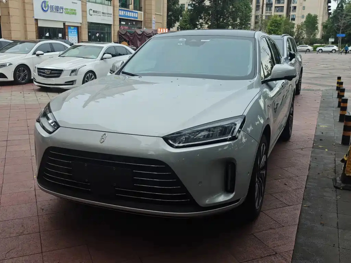 HUAWEI HARMON AITO M5