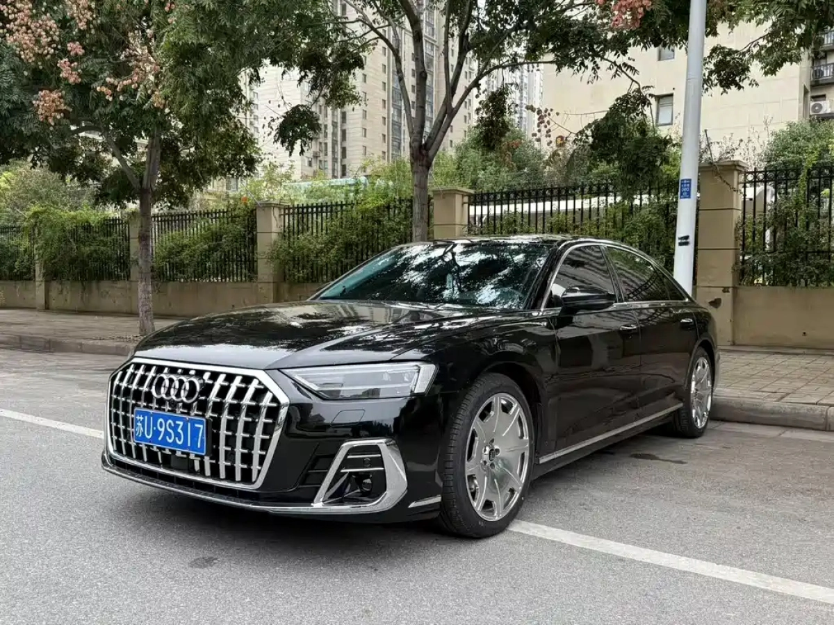 AUDI A8  2019