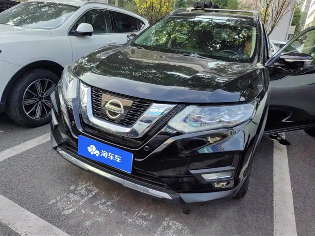 NISSAN X-TRAIL