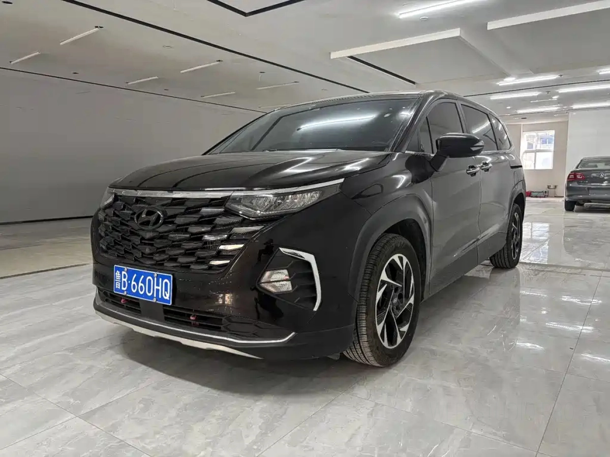 HYUNDAI CUSTO  2023