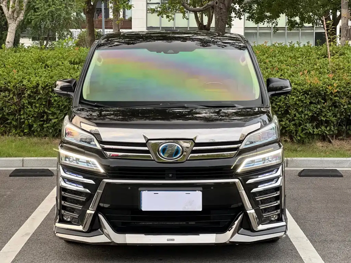 TOYOTA VELLFIRE