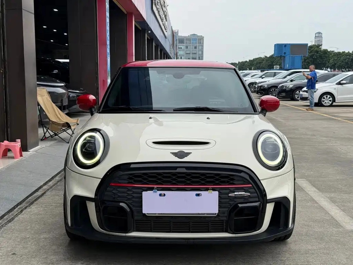 MINI JCW
