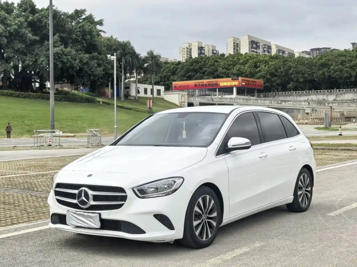 MERCEDES BENZ B-CLASS  2021