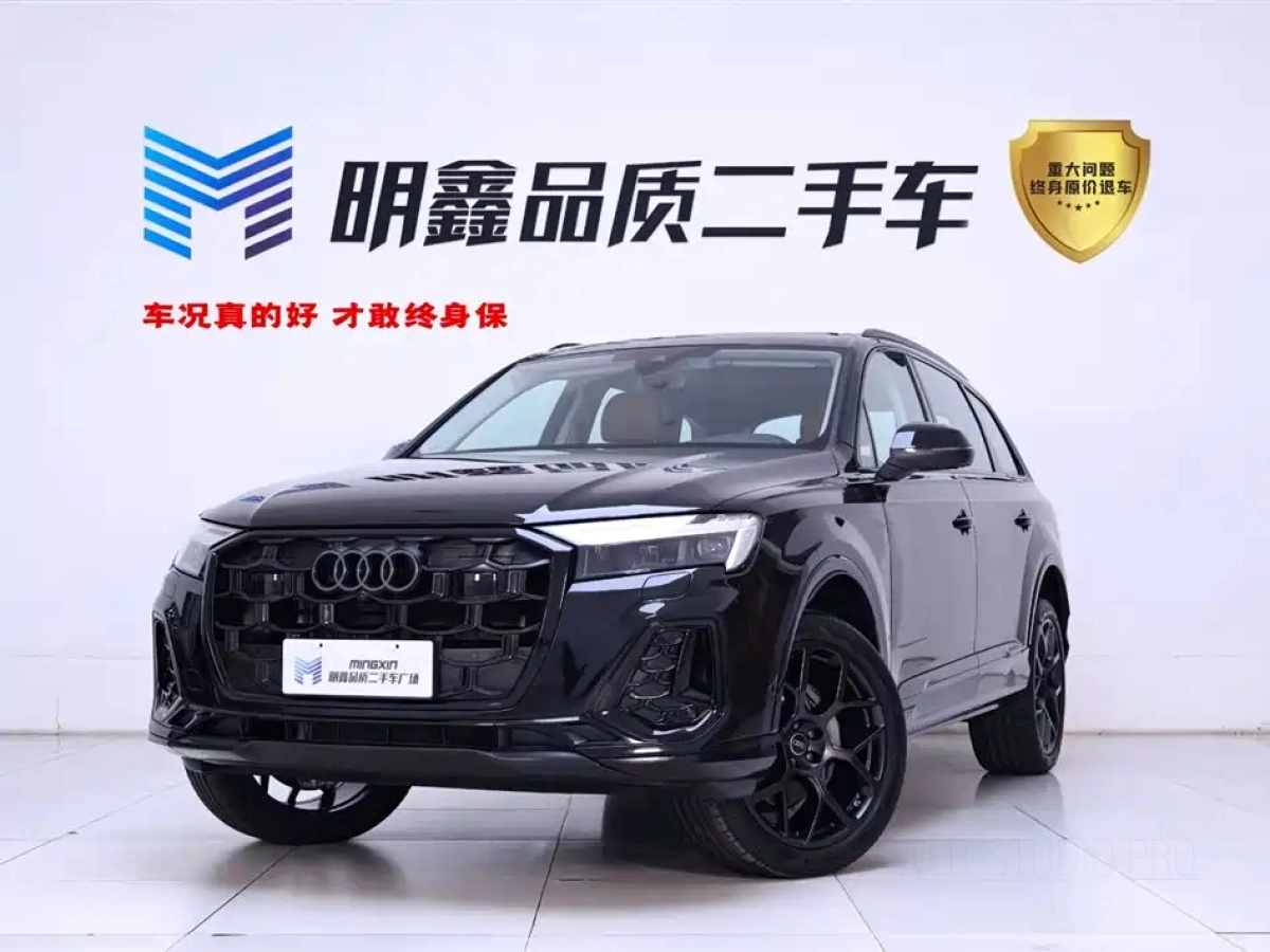 AUDI Q7  2024