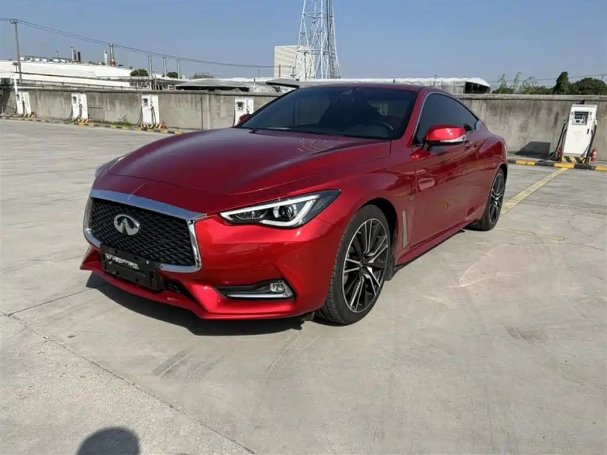 INFINITI Q60