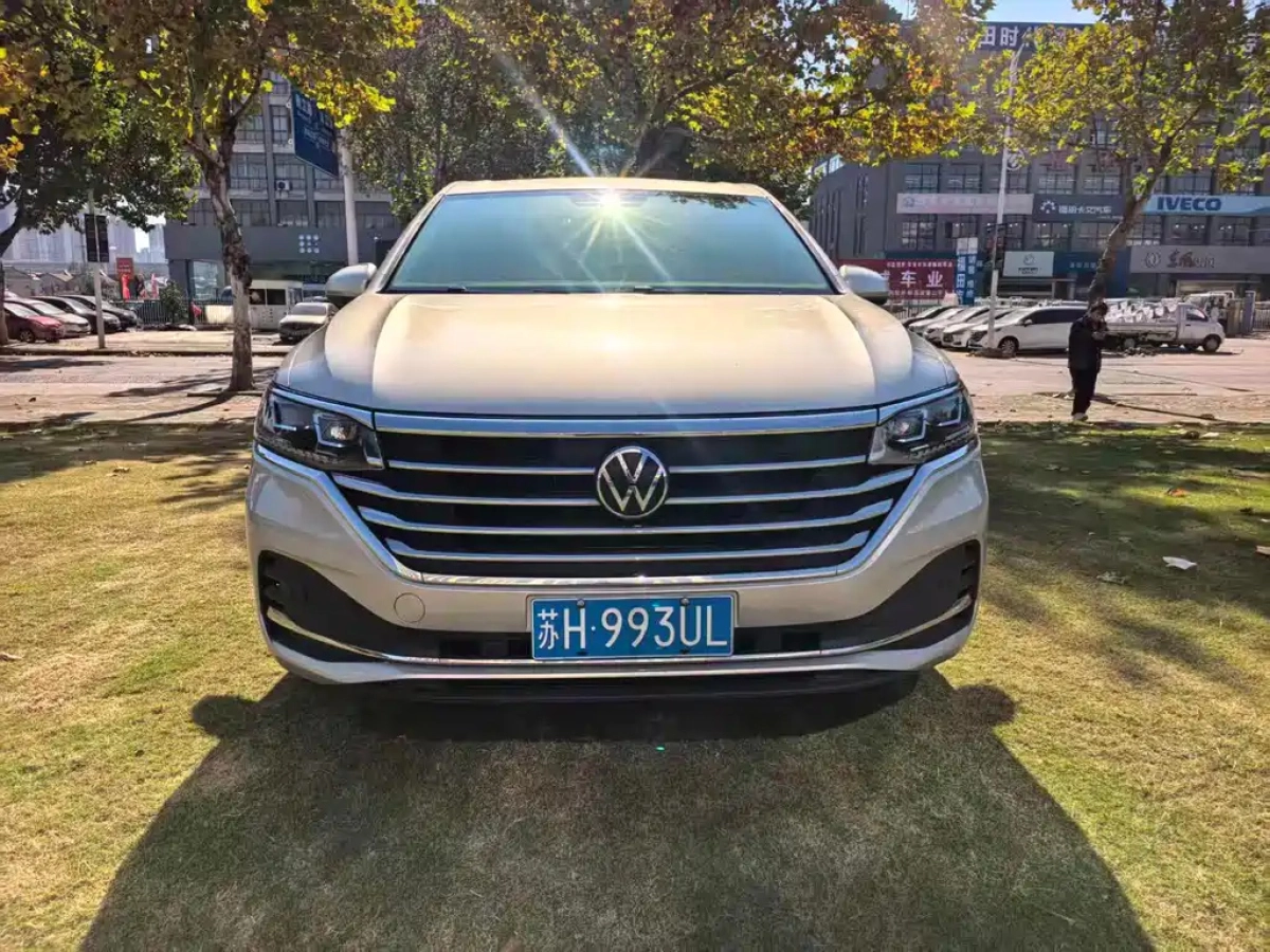 VOLKSWAGEN VILORAN