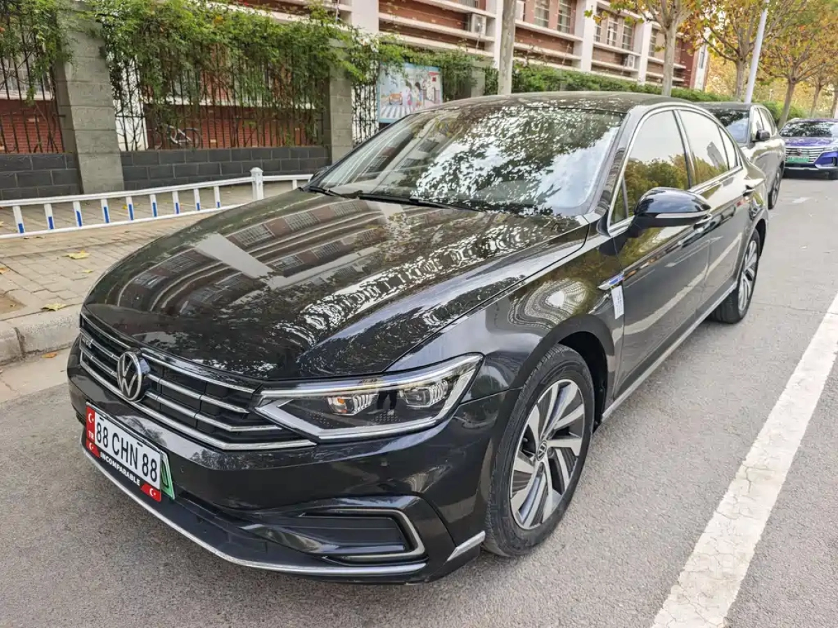 VOLKSWAGEN MAGOTAN GTE PLUG IN HYBRID  2024