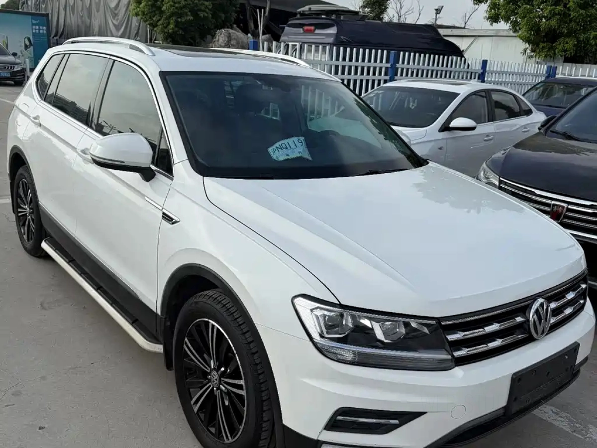 VOLKSWAGEN TIGUAN L  2019
