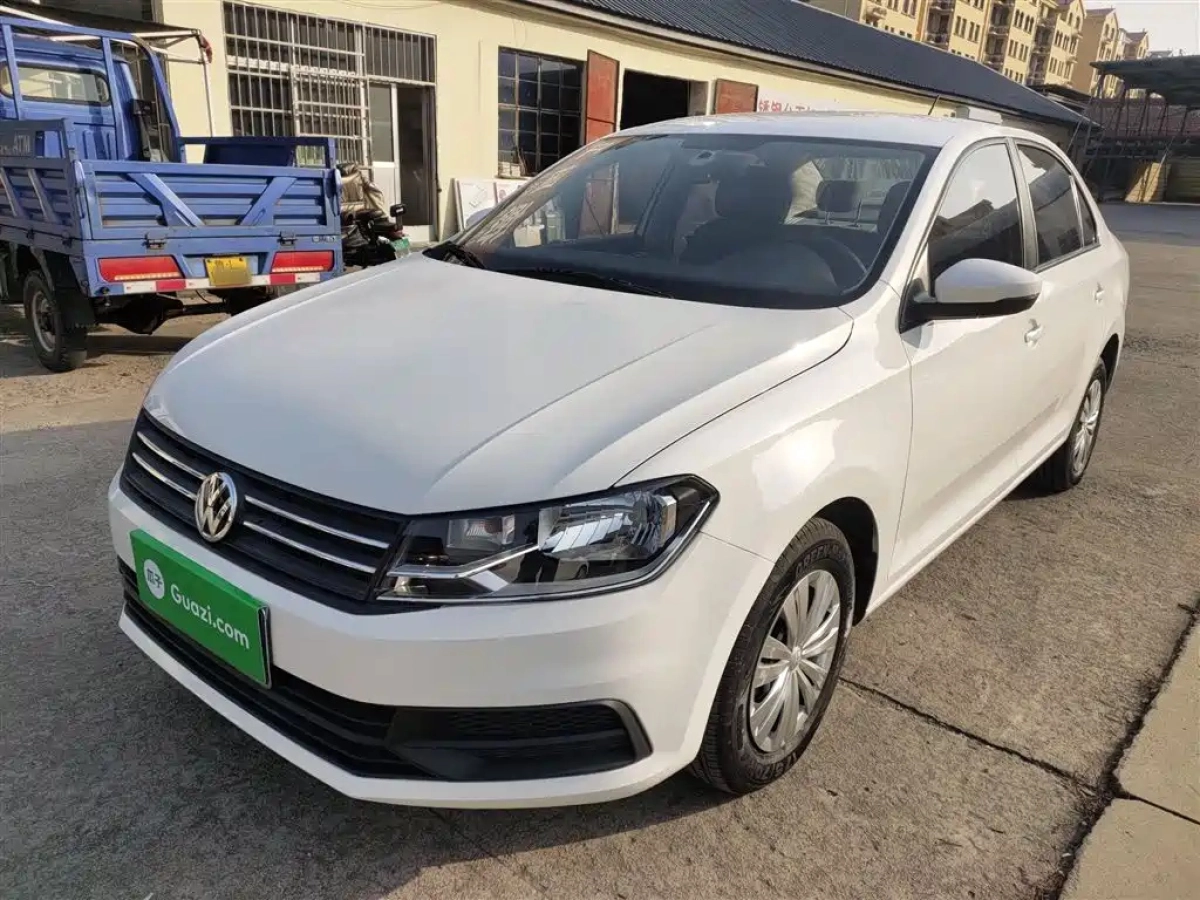 VOLKSWAGEN SANTANA  2022