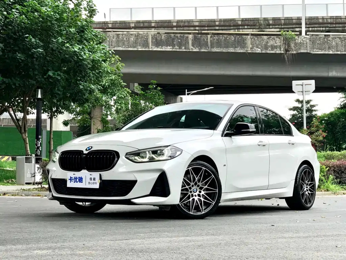 BMW 1-SERIES