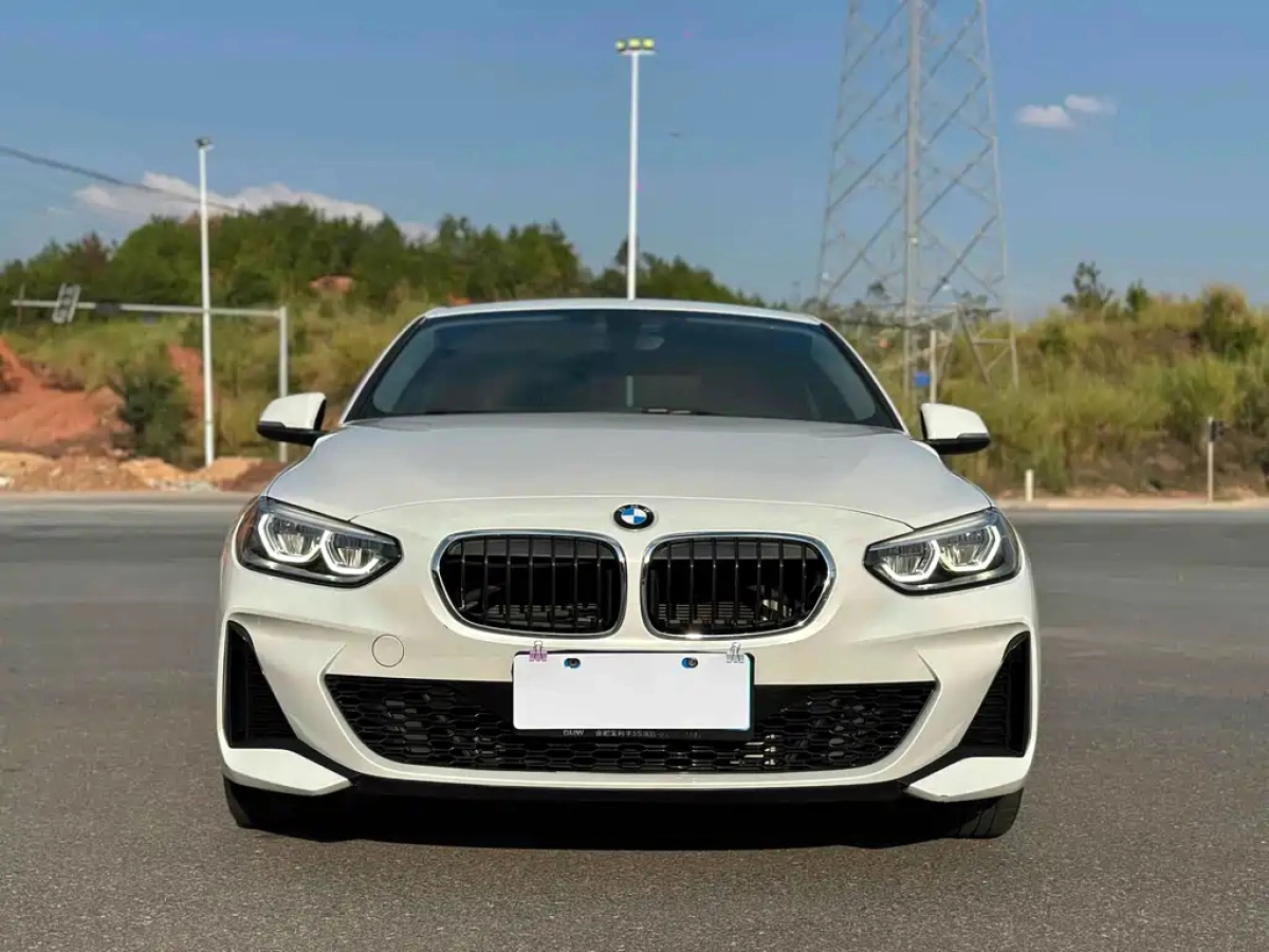 BMW 1-SERIES