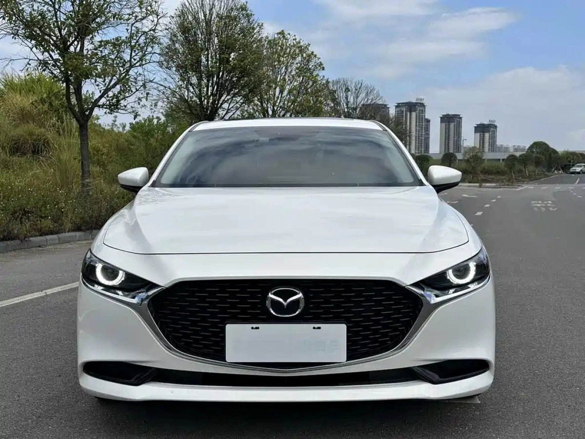 MAZDA 3 AXELA