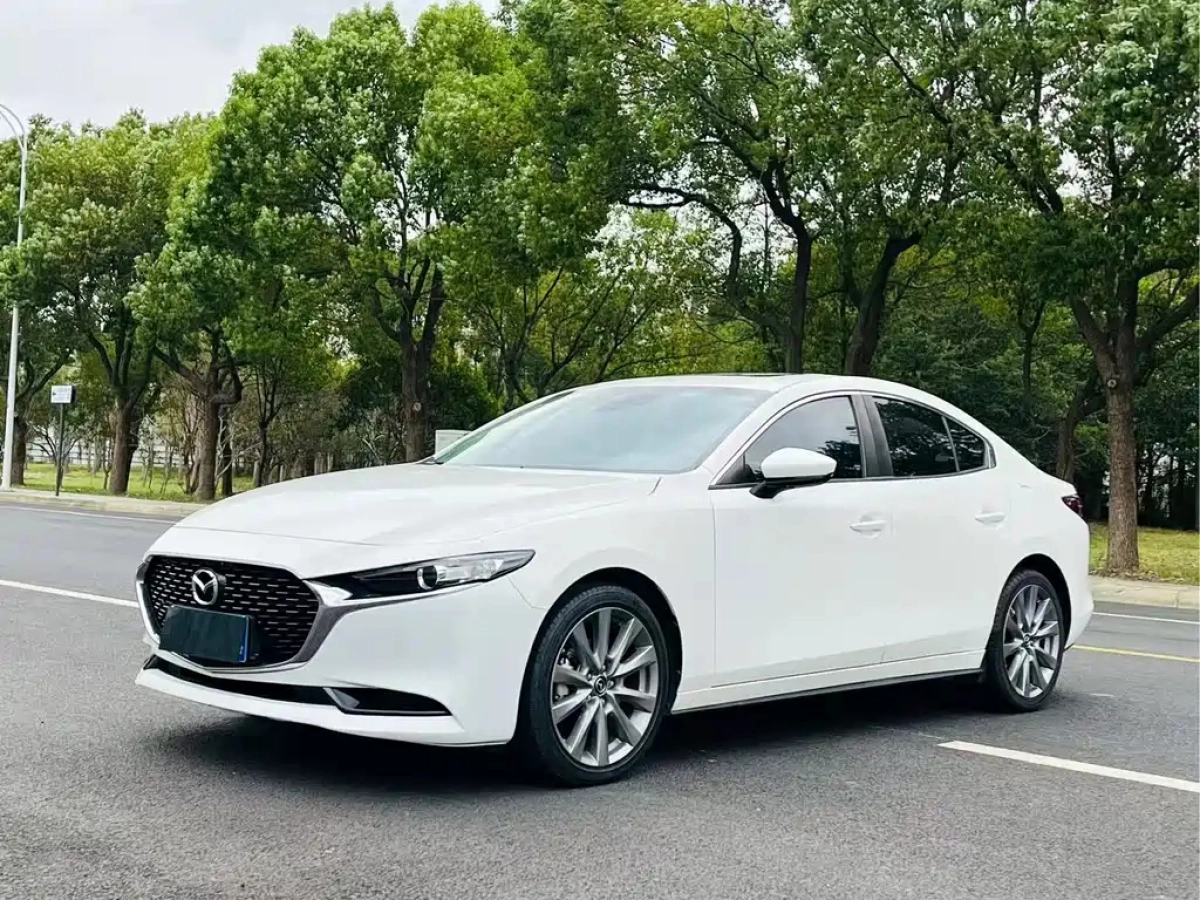 MAZDA 3 AXELA