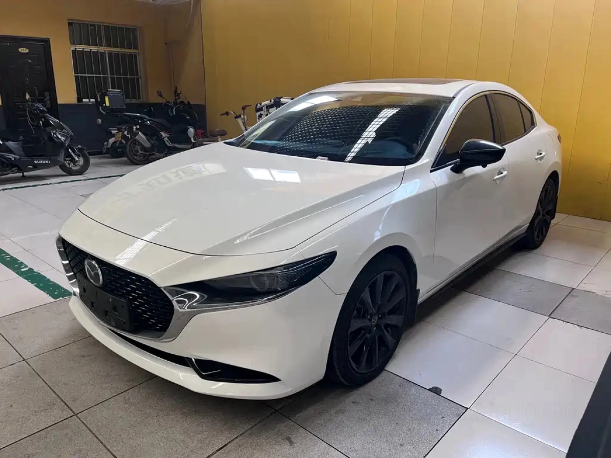 MAZDA 3 AXELA