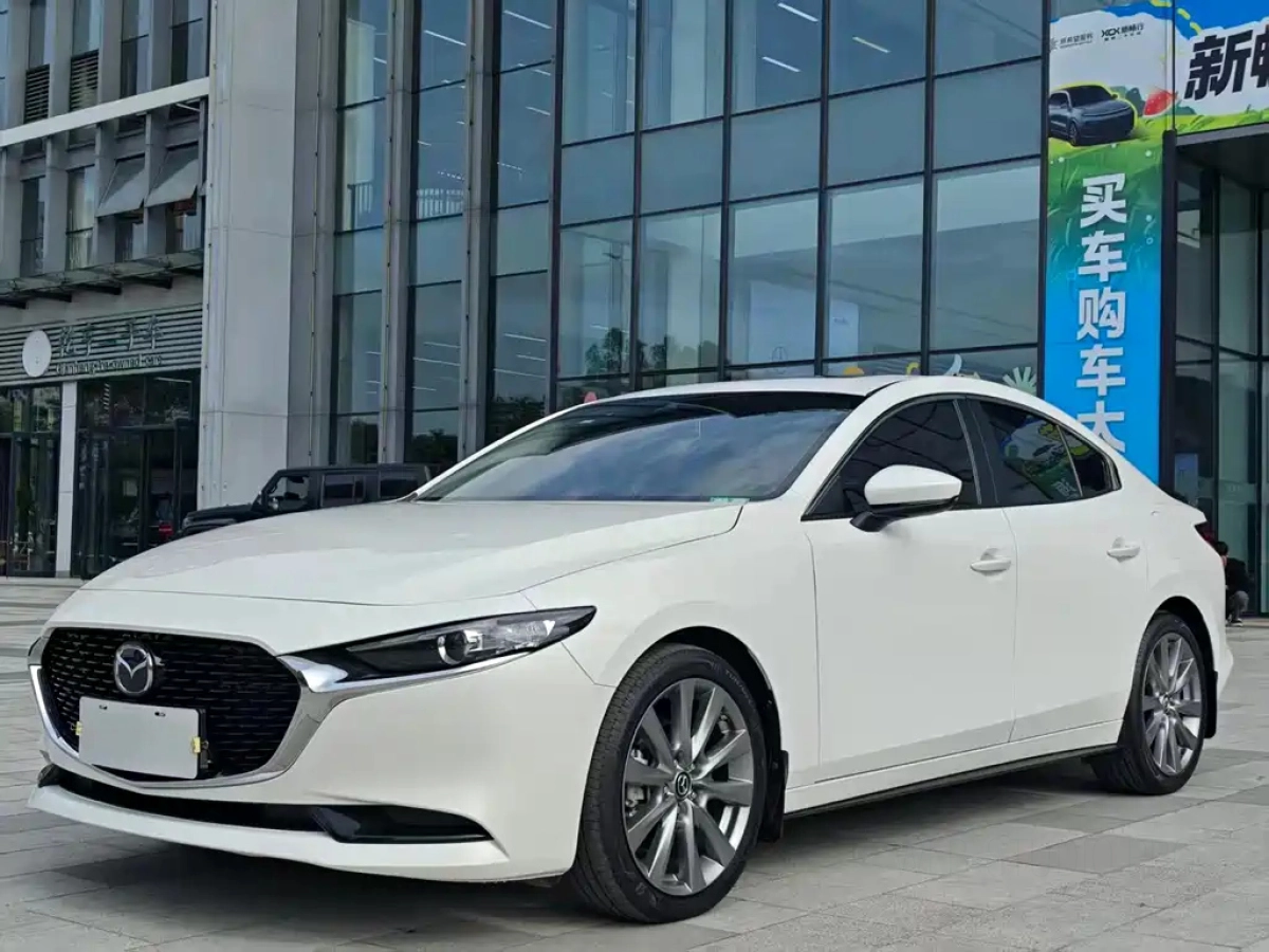 MAZDA 3 AXELA