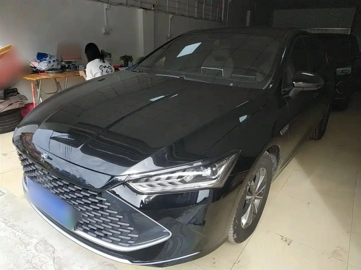 BYD QIN PLUS  2025