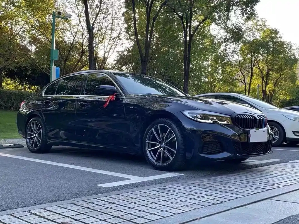BMW 3-SERIES
