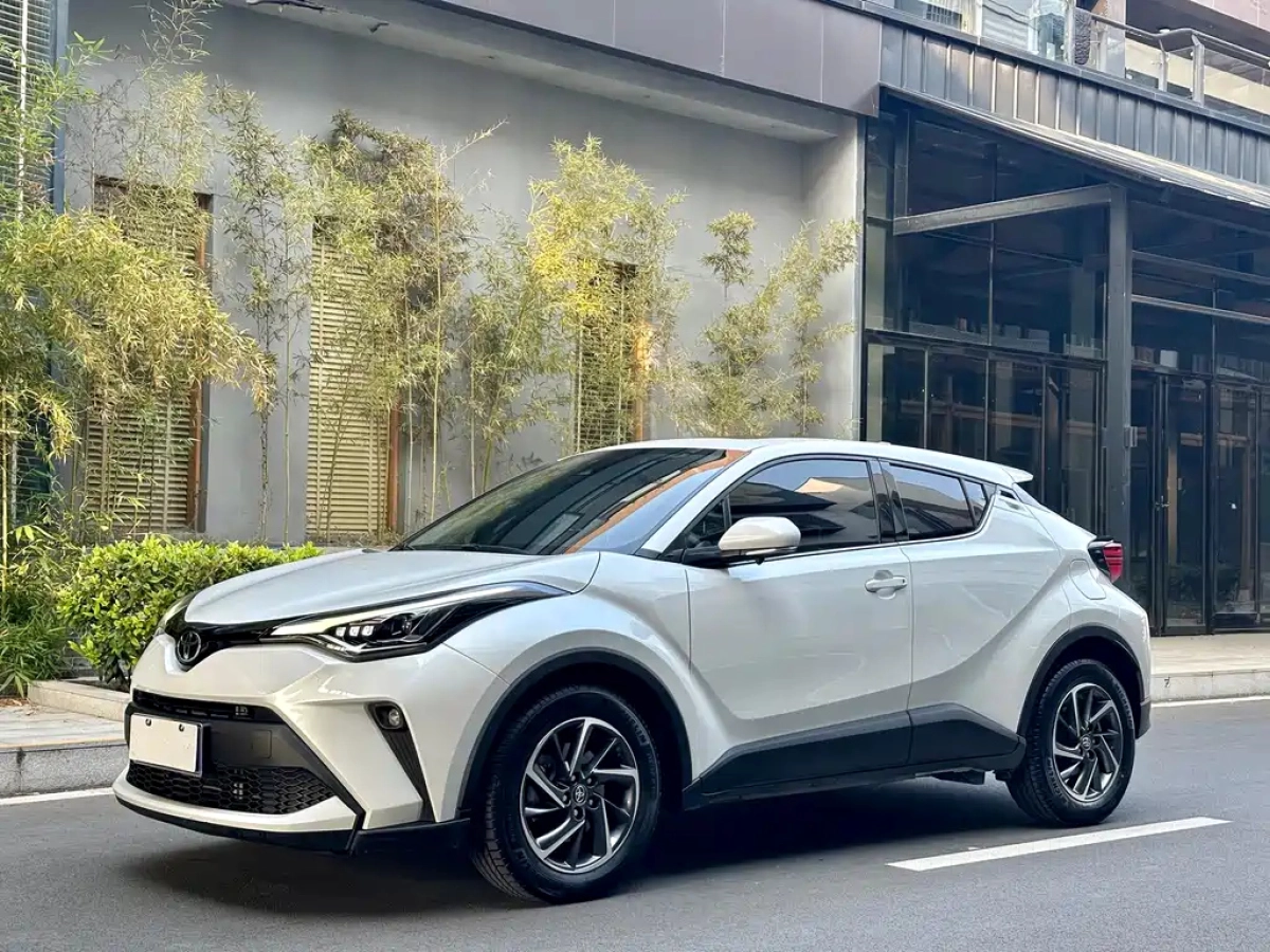 TOYOTA C-HR  2022