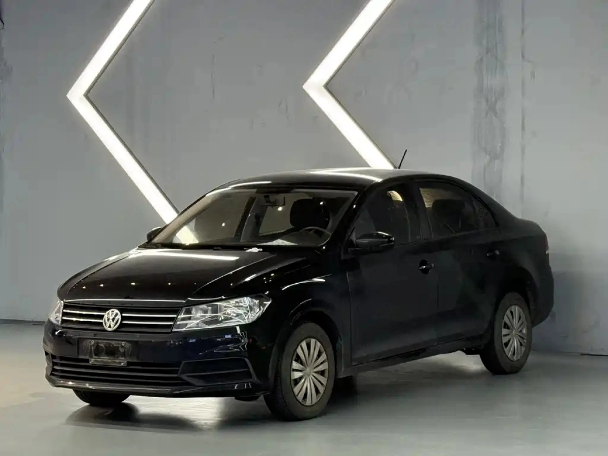 VOLKSWAGEN SANTANA  2020