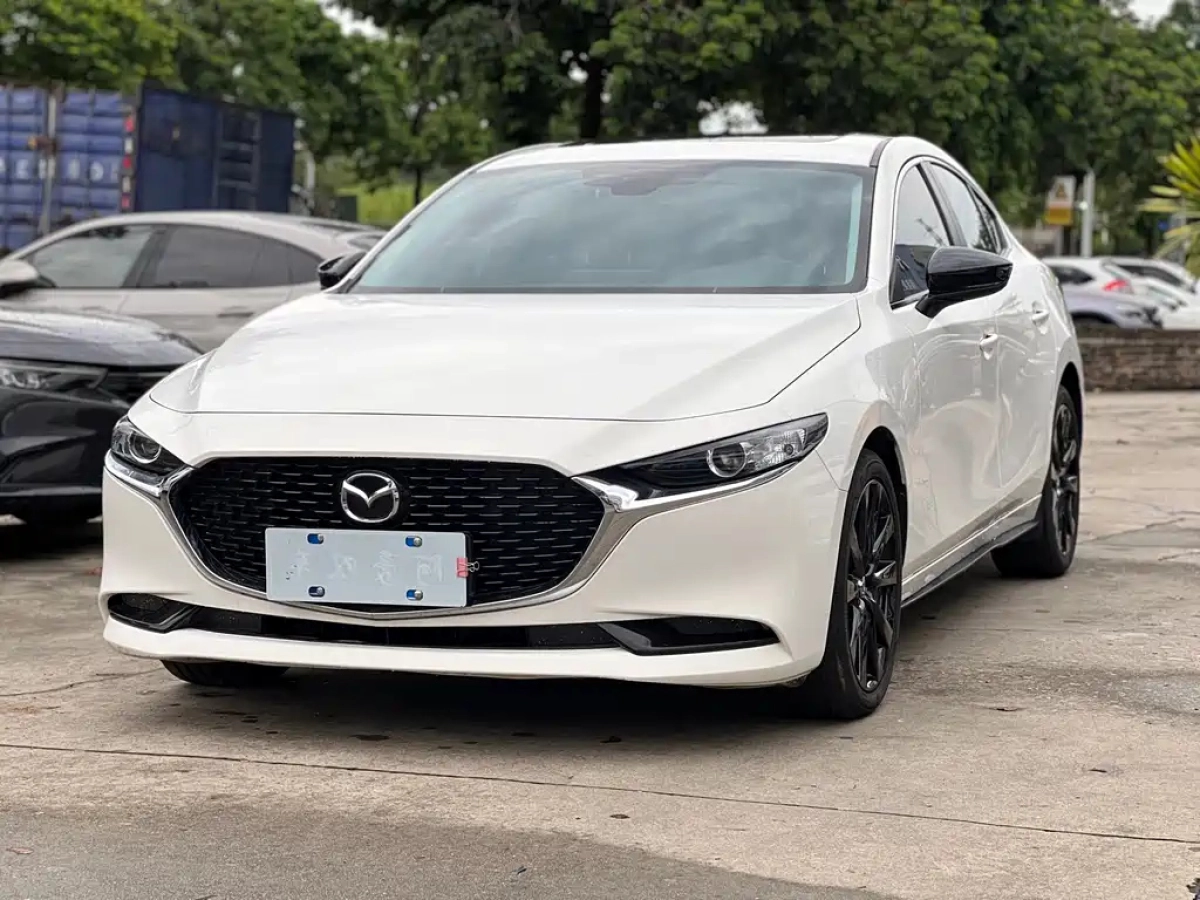 MAZDA 3 AXELA