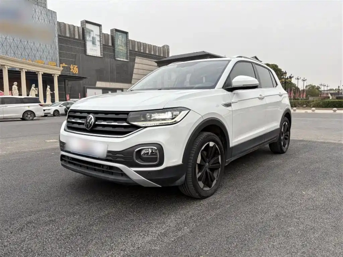 VOLKSWAGEN TACOUA  2023