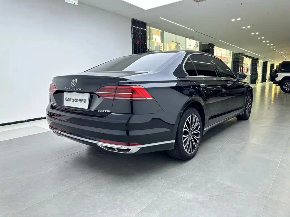 VOLKSWAGEN PHIDEON