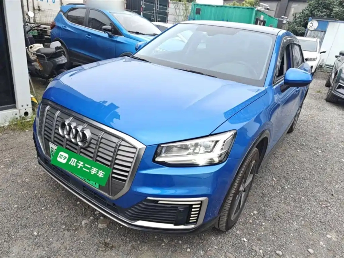 AUDI Q2L E-TRON  2020