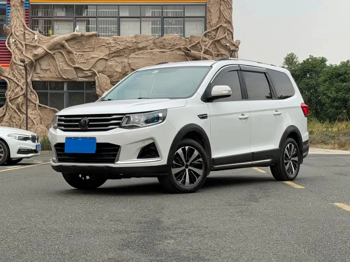 DONGFENG FORTHING SX6  2022