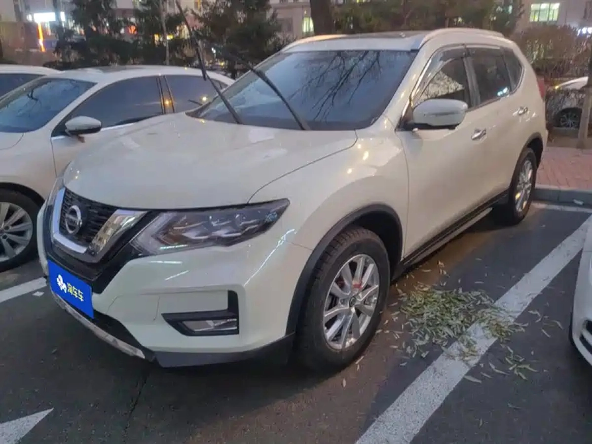 NISSAN X-TRAIL
