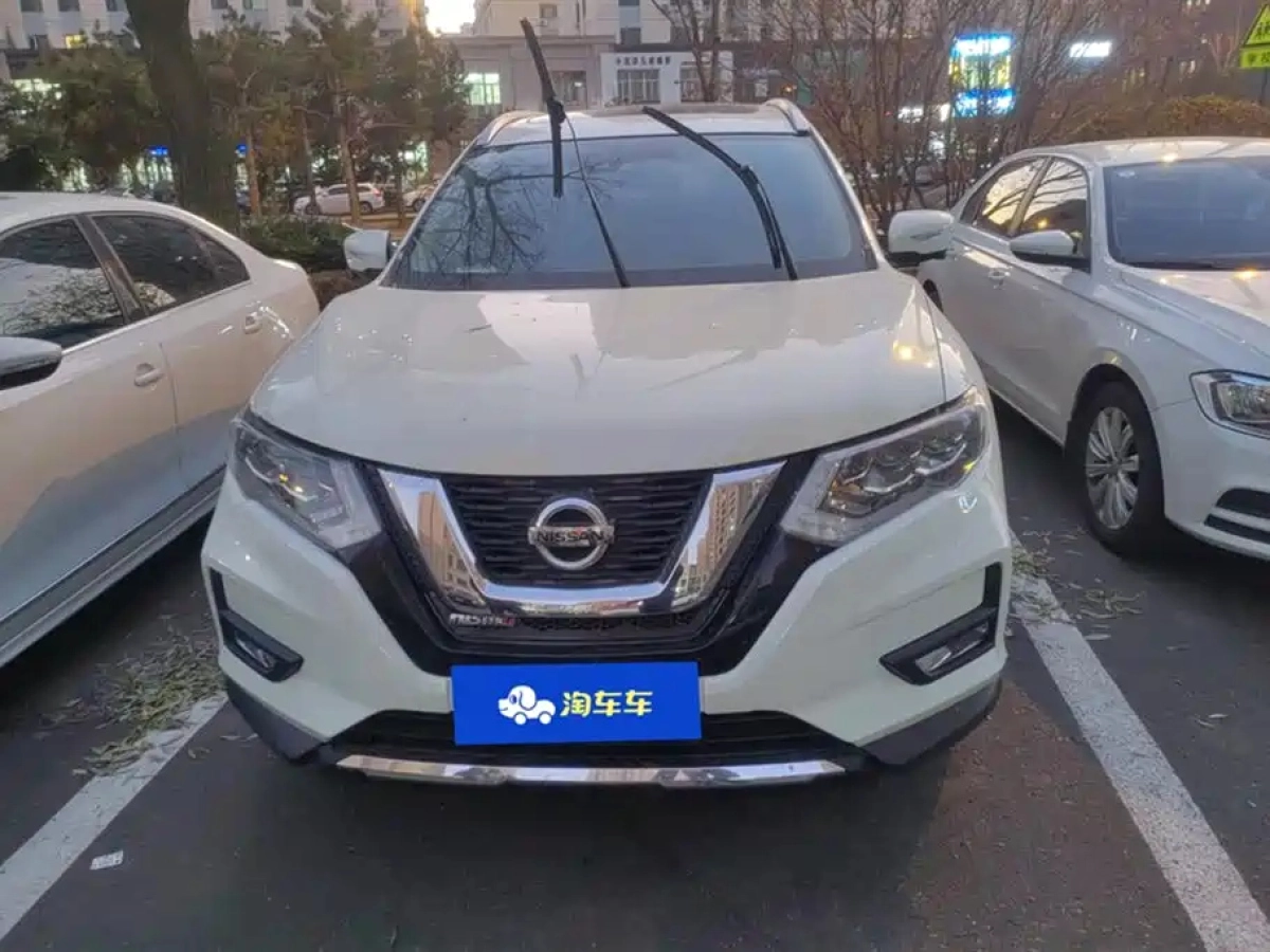 NISSAN X-TRAIL