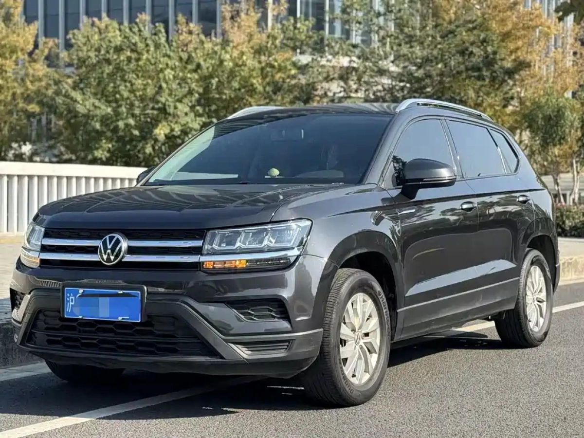 VOLKSWAGEN THARU  2021