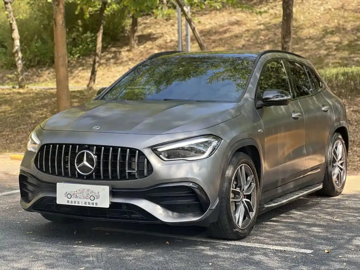 MERCEDES BENZ GLA AMG  2021