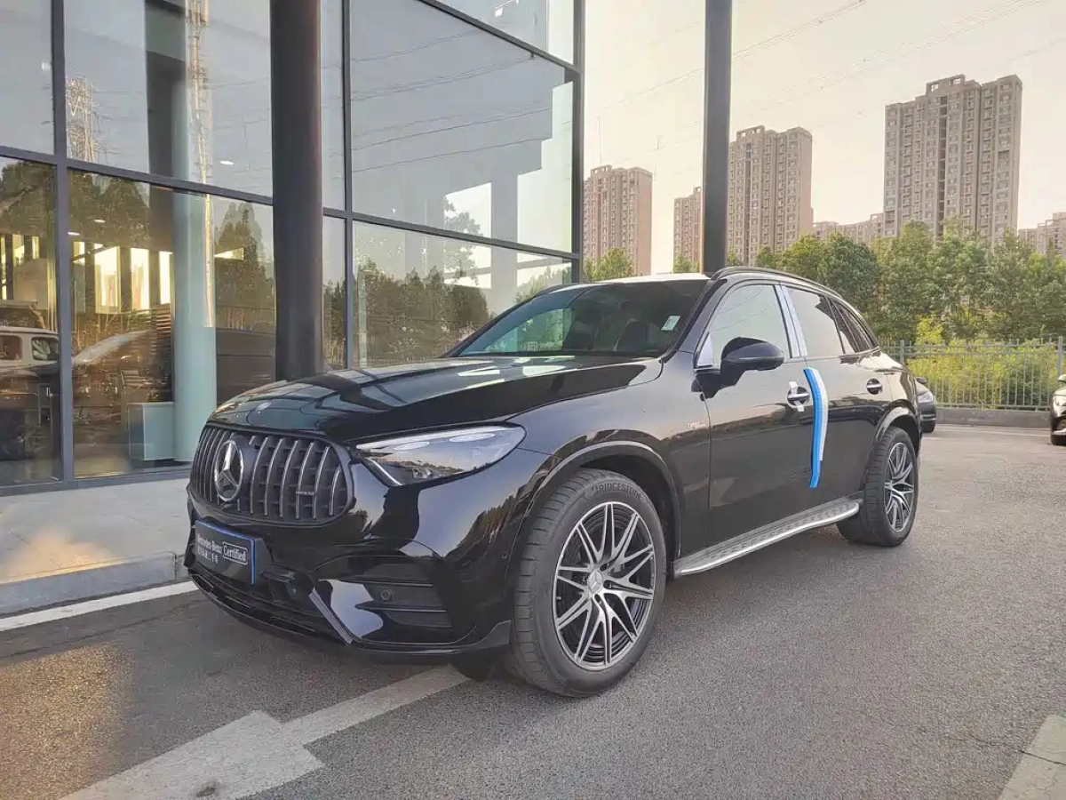 MERCEDES BENZ GLC AMG  2025