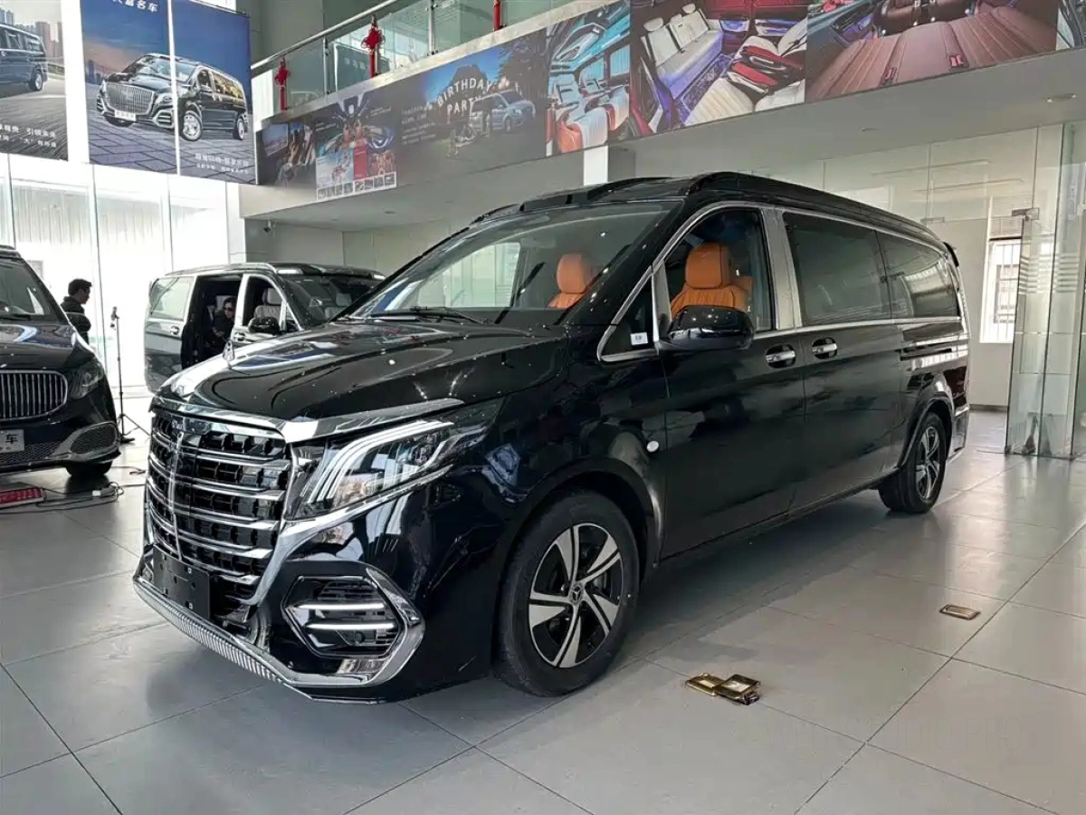 MERCEDES BENZ VITO  2025