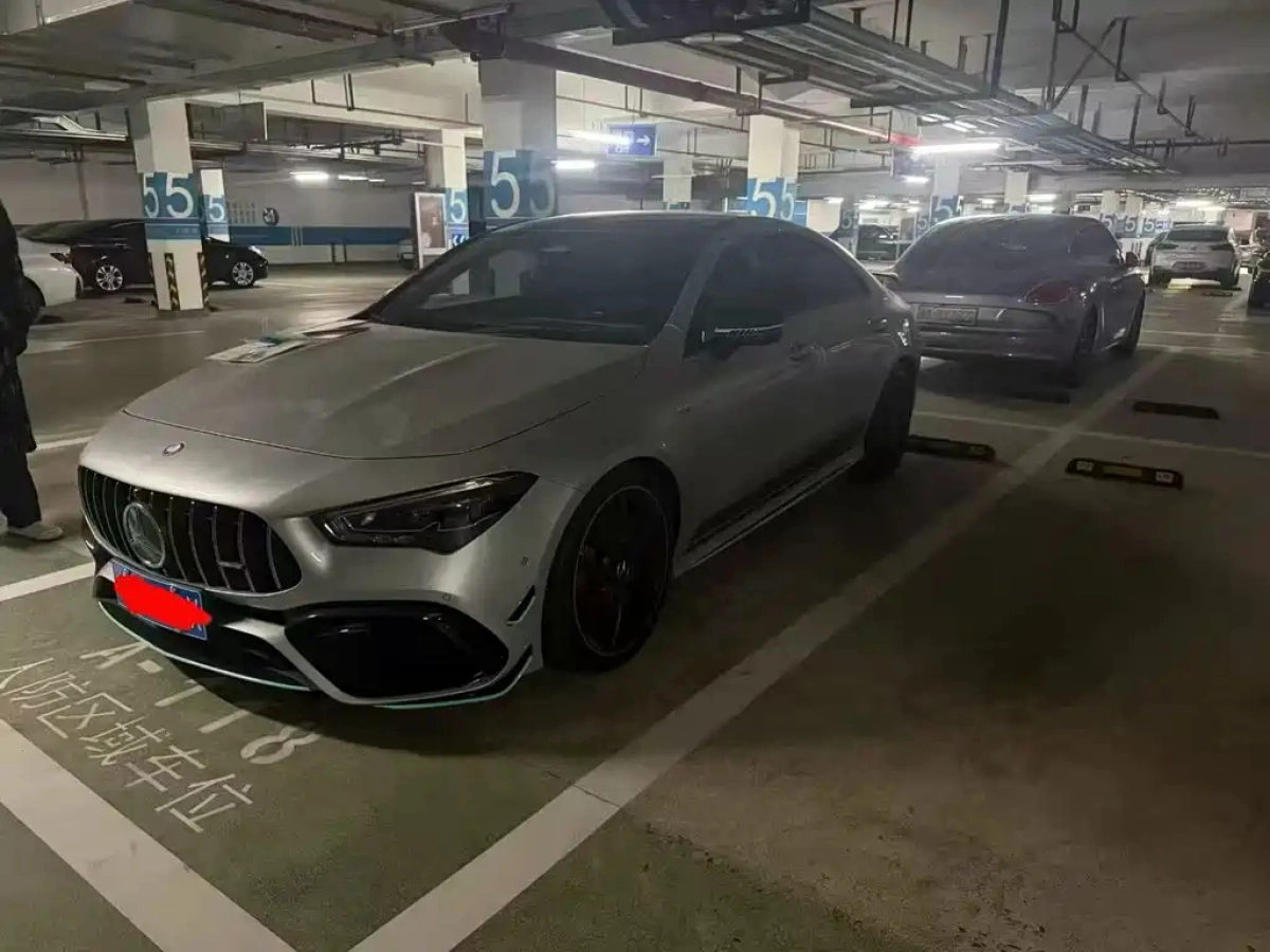 MERCEDES BENZ CLA AMG  2025