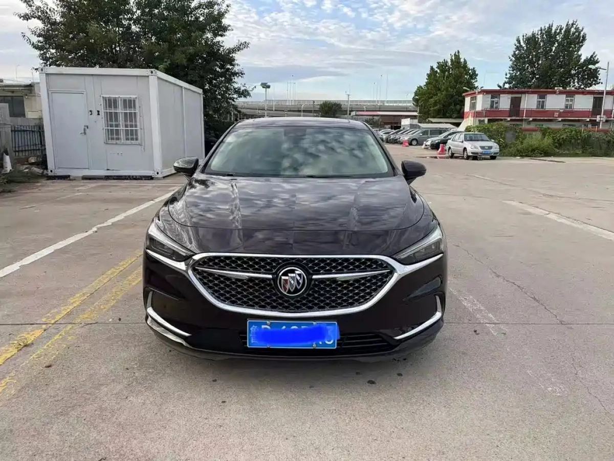 BUICK LACROSSE