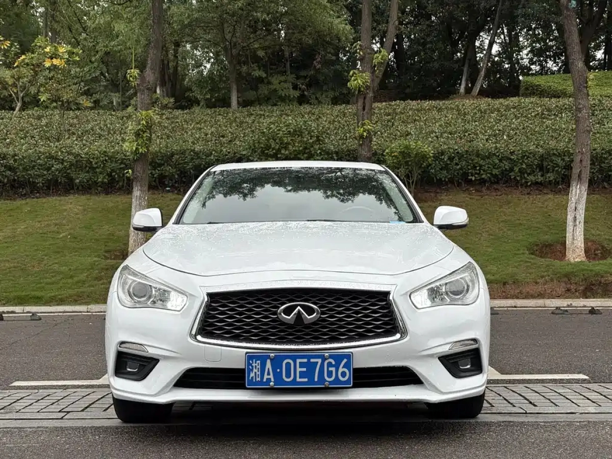 INFINITI Q50L