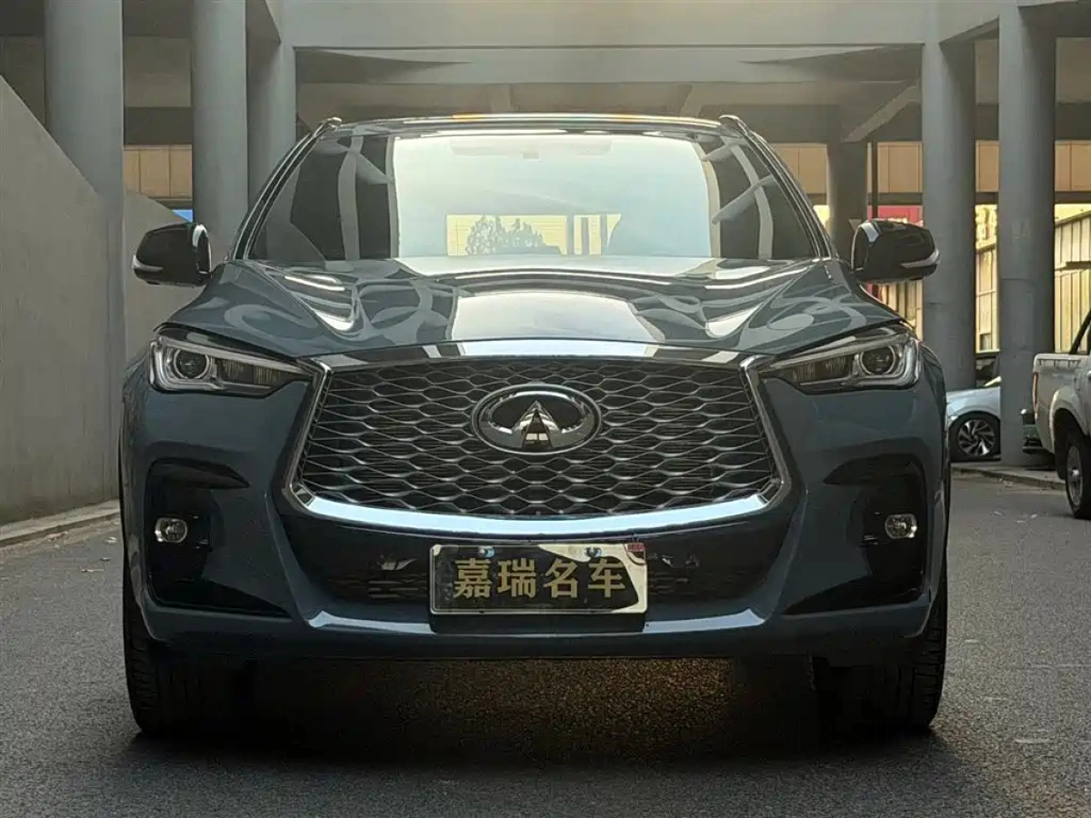 INFINITI QX55