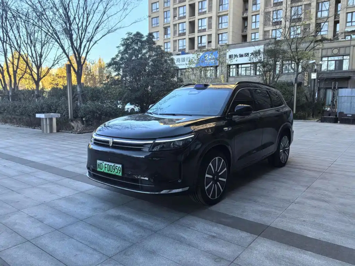 HUAWEI HARMON AITO M7  2024