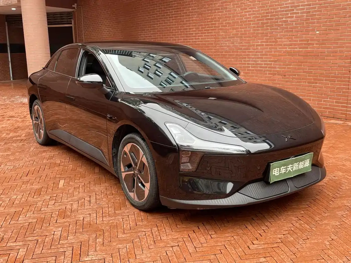 XPENG MOTORS MONA M03