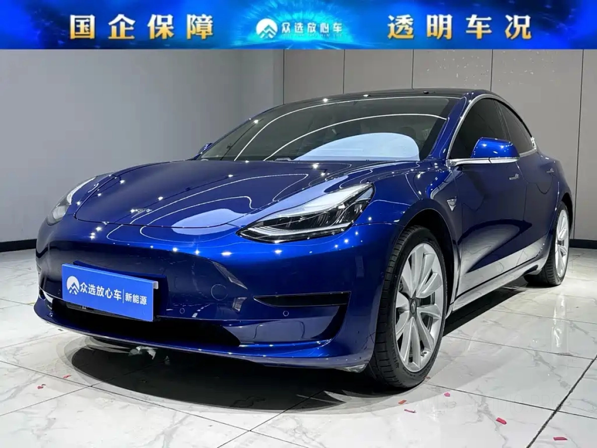 TESLA MODEL 3