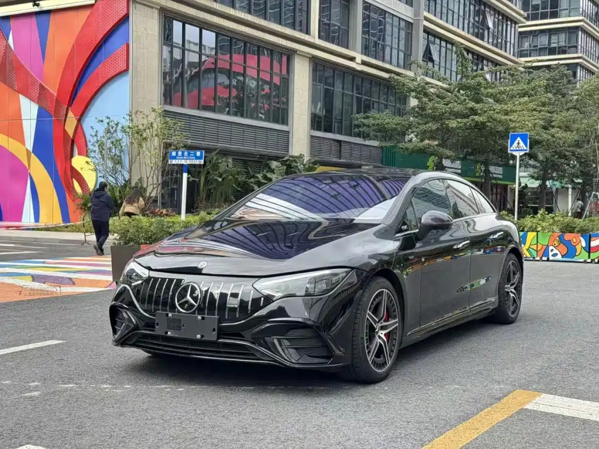 MERCEDES BENZ EQE AMG  2023