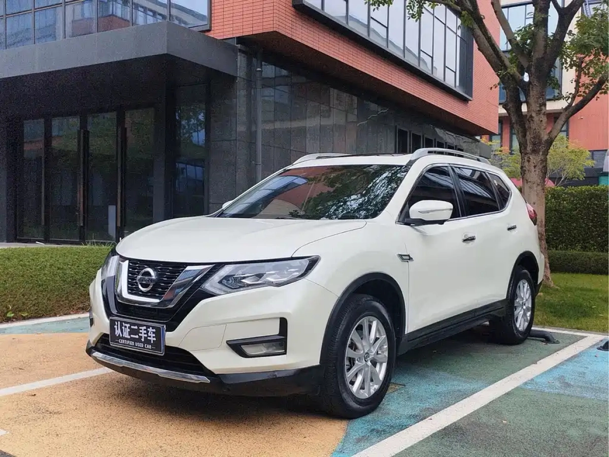 NISSAN X-TRAIL