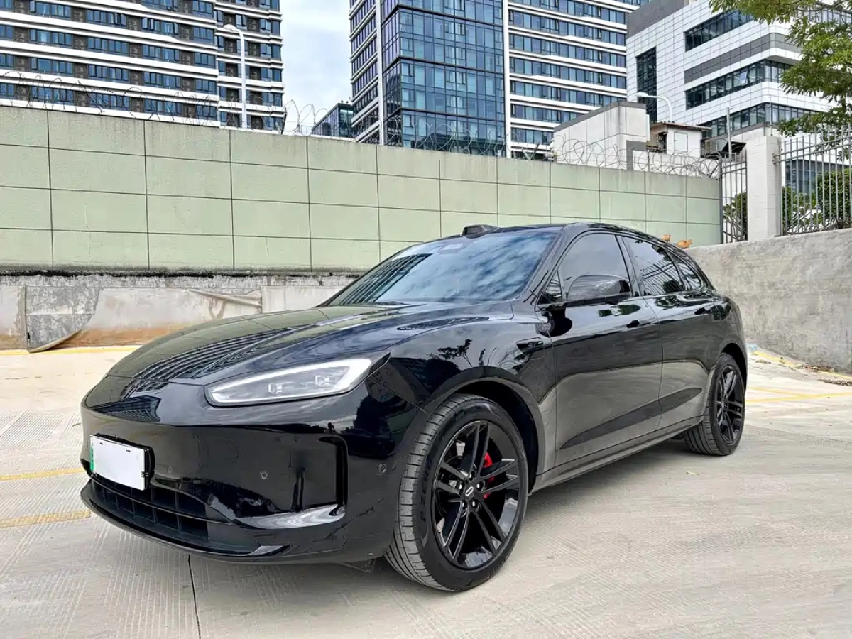 HUAWEI HARMON AITO M5