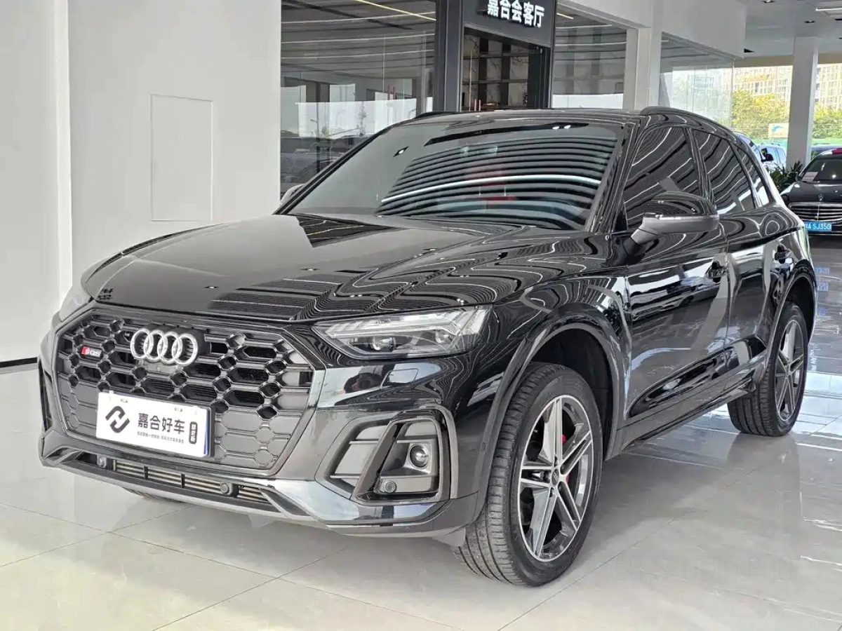 AUDI SQ5  2024