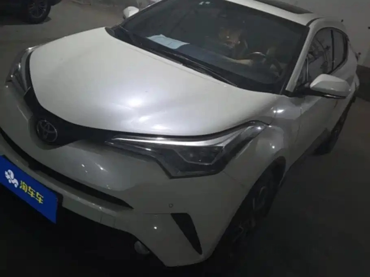 TOYOTA C-HR  2021